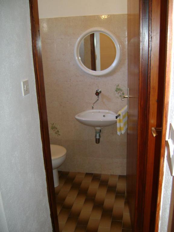 Apartments Mila Bol Szoba fotó