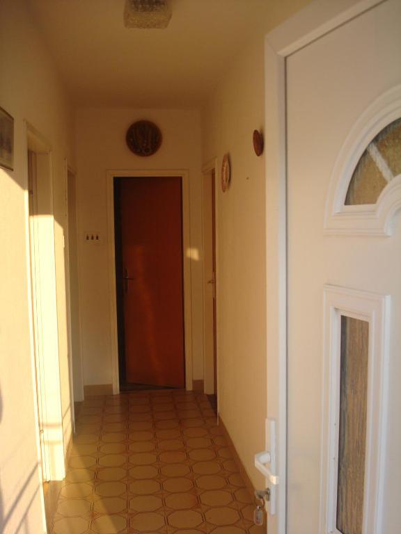 Apartments Mila Bol Szoba fotó