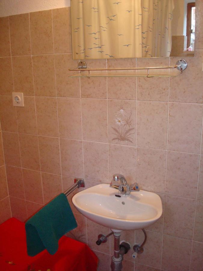 Apartments Mila Bol Szoba fotó
